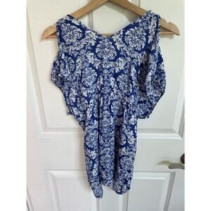 O’Neill Blue and White Floral Peephole Top Cover Up Size Small